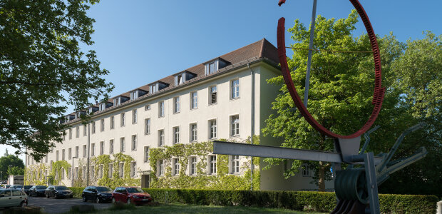 Staatliches Bauamt Regensburg - Amtssitz und Fachbereich Hochbau Staatliches Bauamt Regensburg - Amtssitz und Fachbereich Hochbau
